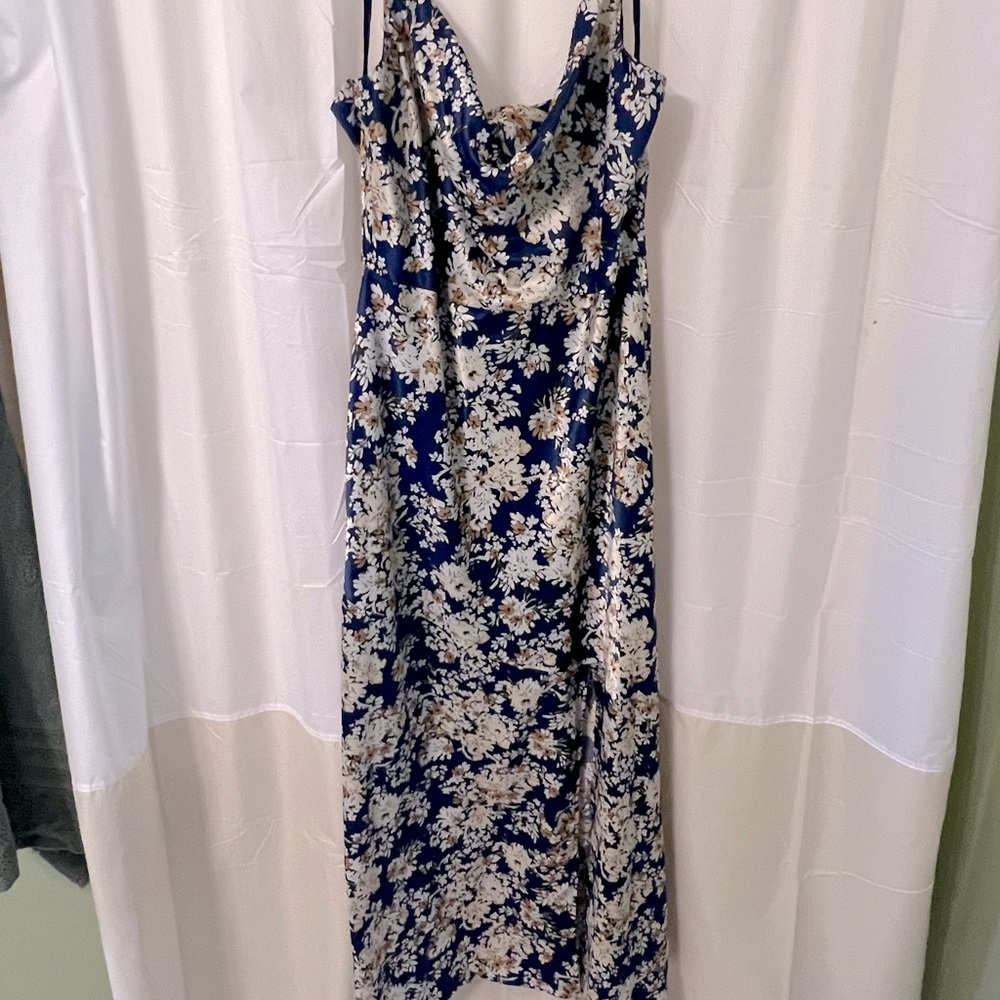Sage Collective Satin Floral Midi Dress size 14